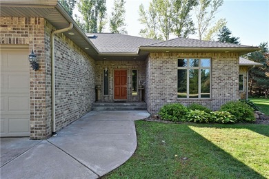 High quality craftmanship and custom design highlight this - photo 7