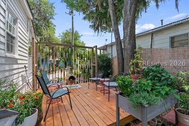Attention buyers seeking value in Historic Downtown Beaufort! - photo 28
