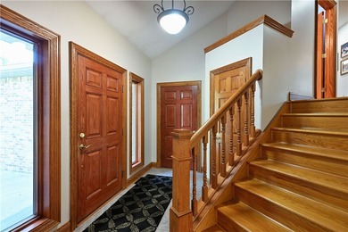 High quality craftmanship and custom design highlight this - photo 8