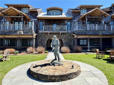 Rare opportunity to own in The Aquidneck Club Clubhouse - photo 47