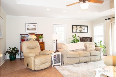 Welcome to this beautifully maintained 4-bedroom, 3-bath home - photo 5