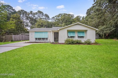 Located in Pigeon Point, this thoughtfully renovated 3-bedroom - photo 1