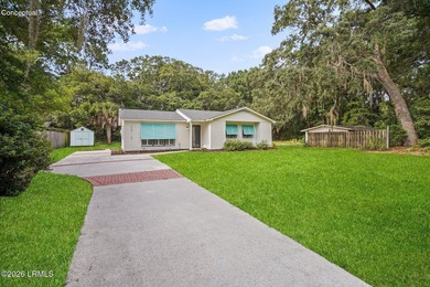Located in Pigeon Point, this thoughtfully renovated 3-bedroom - photo 2