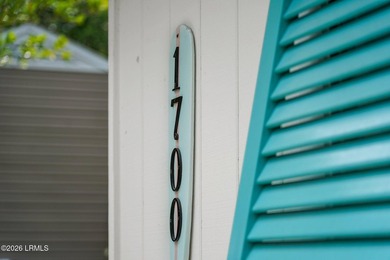 Located in Pigeon Point, this thoughtfully renovated 3-bedroom - photo 3