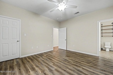 Modern construction. Added privacy. No flood insurance required - photo 15