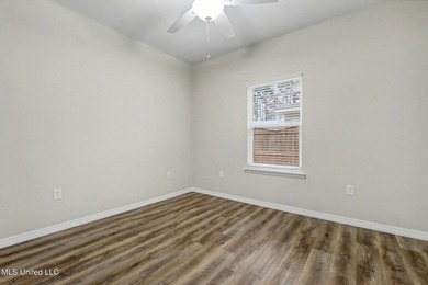 Modern construction. Added privacy. No flood insurance required - photo 17