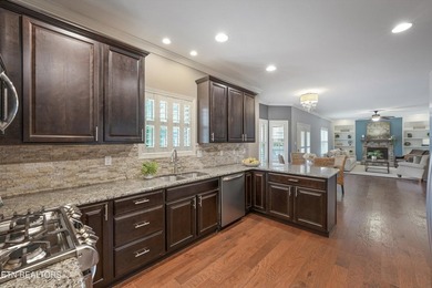 Come see this wonderful two-story home with 4 bedrooms and a - photo 19