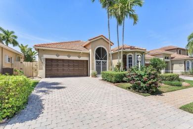 Lake Home For Sale in Boynton Beach, Florida