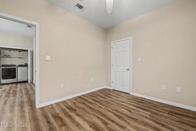 Modern construction. Added privacy. No flood insurance required - photo 22