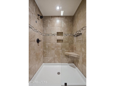 Come see this wonderful two-story home with 4 bedrooms and a - photo 30