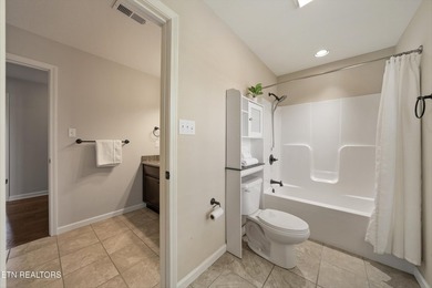 Come see this wonderful two-story home with 4 bedrooms and a - photo 35