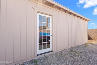 Beautiful desert lake home offering 3 bedrooms, 2 baths, and a - photo 41