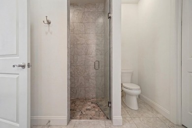Best deal in Church Street Village! This 3 bedroom, 2.5 bath - photo 15