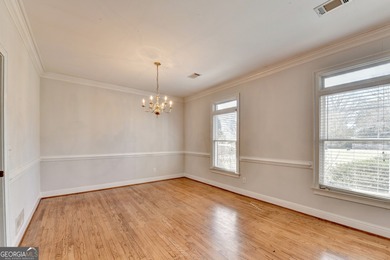 Bring the family & the animals to this small Gentleman's farm! A