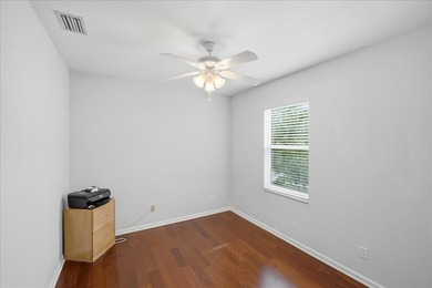Discover this beautiful three bedroom 2.5 bath, 2.5-bath - photo 28