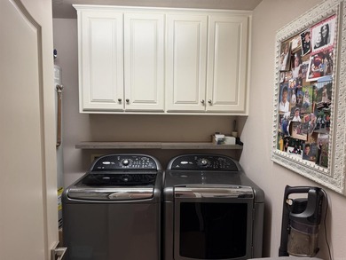 Enjoy easy, ground-level living in this beautifully maintained - photo 29