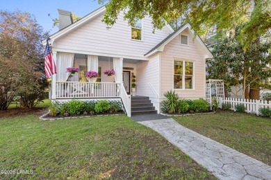 Spacious and versatile ~ this FIVE bedroom / 3 full bath - photo 1