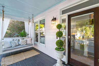 Spacious and versatile ~ this FIVE bedroom / 3 full bath - photo 3