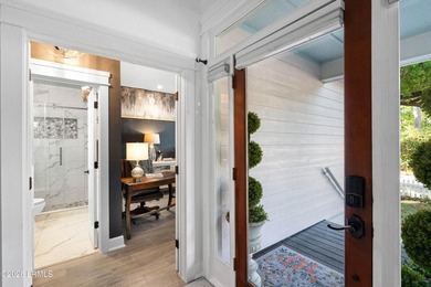 Spacious and versatile ~ this FIVE bedroom / 3 full bath - photo 5