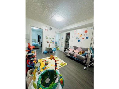 Dyker Height location, Brick, semi-detached 6 families with wide - photo 8