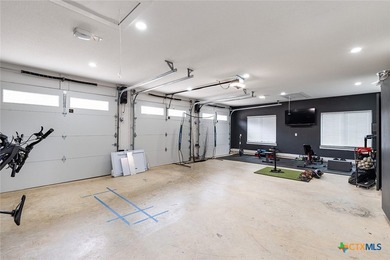 Featuring Provenza LTV flooring throughout and Pella windows and - photo 33