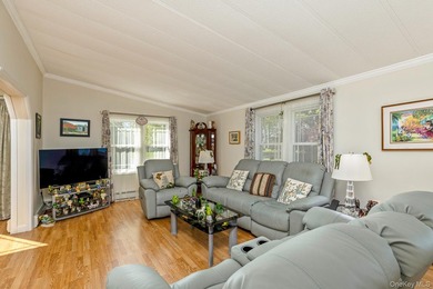 Welcome to easy, low-maintenance living in this well-maintained - photo 7