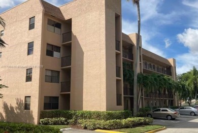 Lake Condo For Sale in Sunrise, Florida