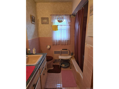 Welcome to this solid, split-level home in the heart of - photo 11