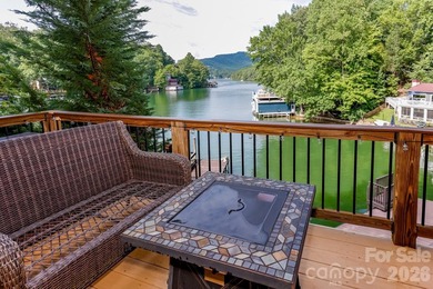 LAKE LURE LAKEFRONT HOME WITH BEAUTIFUL MOUNTAIN VIEWS! This 3 - photo 15