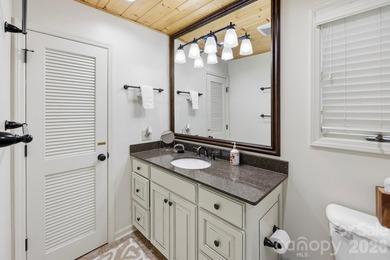 LAKE LURE LAKEFRONT HOME WITH BEAUTIFUL MOUNTAIN VIEWS! This 3 - photo 18