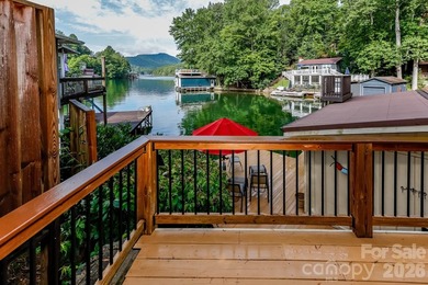 LAKE LURE LAKEFRONT HOME WITH BEAUTIFUL MOUNTAIN VIEWS! This 3 - photo 34
