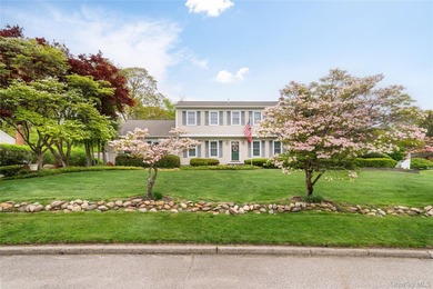 Welcome to this beautiful 4-bedroom, 2.5-bath Colonial located - photo 3