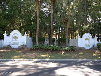 BEAUTIFUL HOMESITE IN THE PRIVATE PREMIER GATED WATERFRONT - photo 1