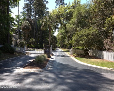 BEAUTIFUL HOMESITE IN THE PRIVATE PREMIER GATED WATERFRONT - photo 3