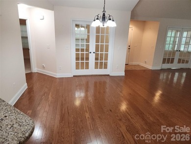 Clean Canterbury model ready for immediate occupancy! Fantastic - photo 7