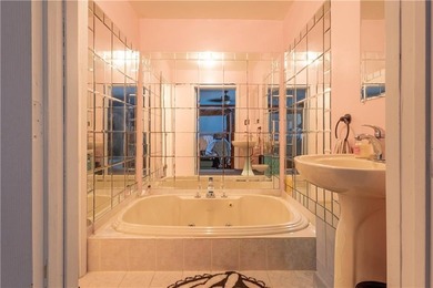 Welcome to your private retreat! 5k Offered for Buyer - photo 14