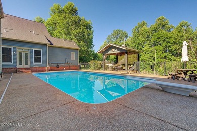 3 ACRES*INGROUND SALTWATER POOL*3 BEDROOM DETACHED APARTMENT * - photo 38