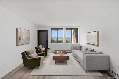 Contemporary Waterfront Condominium with Manhattan Views in - photo 2
