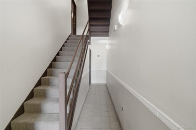 Contemporary Waterfront Condominium with Manhattan Views in - photo 7