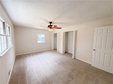 Welcome home to this charming home Featuring an inviting - photo 12