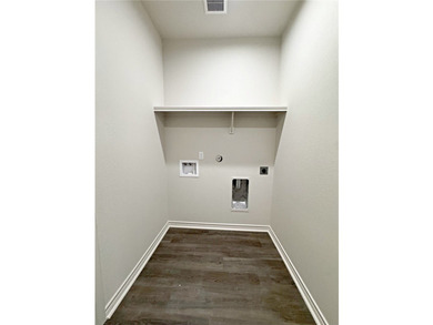 Welcome to 1414 Aegon, a beautifully appointed 3-bedroom - photo 14