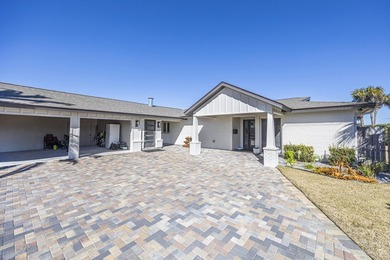 Stunning Newly Renovated Waterfront Coastal Retreat, Just - photo 5