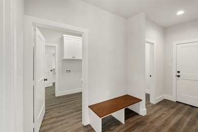 Welcome to this stunning new construction home located in Cedar - photo 18