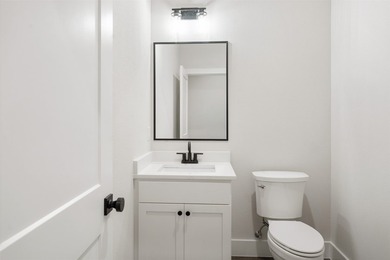 Welcome to this stunning new construction home located in Cedar - photo 19