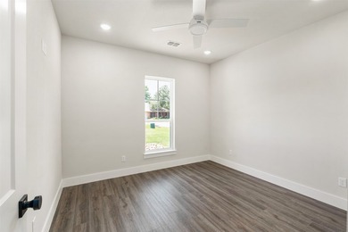 Welcome to this stunning new construction home located in Cedar - photo 28