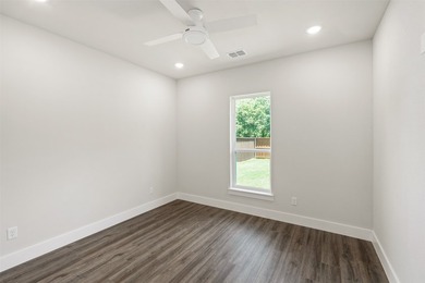 Welcome to this stunning new construction home located in Cedar - photo 30