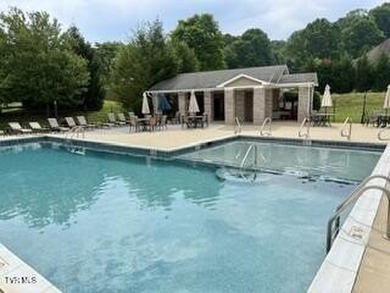 This beautiful traditional brick home offers 4 spacious bedrooms - photo 4