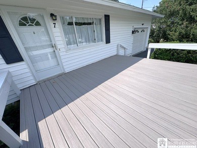 Such a meticulously maintained ranch home in a quaint little - photo 5