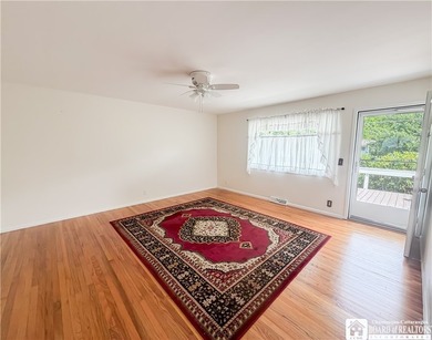 Such a meticulously maintained ranch home in a quaint little - photo 6