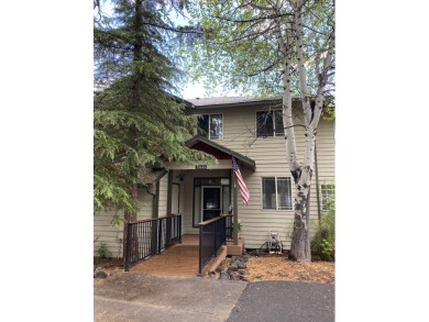 Upper Klamath Lake Home For Sale in Klamath Falls Oregon